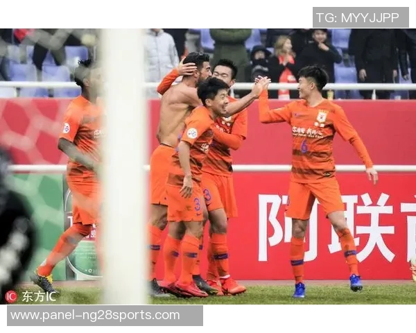 鲁能迎战河内全力争胜展现实力与团队精神 鲁能迎战河内全力争胜展现实力与团队精神